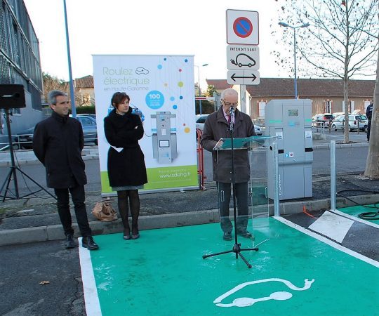 La deuxième borne de recharge du réseau SDEHG inaugurée à Saint-Gaudens par Pierre Izard.