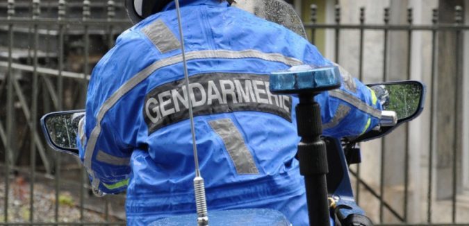 Motard de la gendarmerie (Photo © Tian)