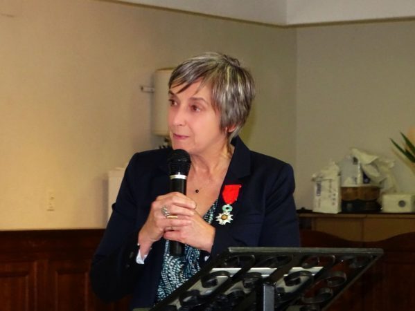 Christine Huppert a reçu la Croix de la Légion d'Honneur pour sa remarquable carrière professionnelle.
