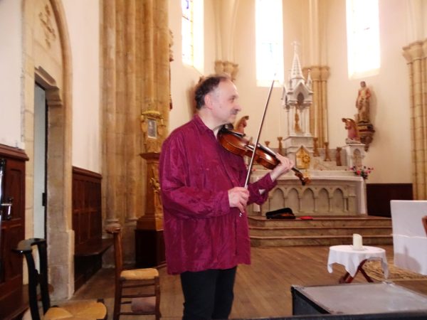 Zachary Pourtzeladze illustrera au violon les fables de la Fontaine, dimanche 19 décembre à Larroque.