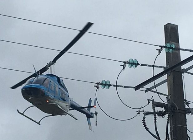 Enedis a lancé un diagnostic sur le réseau électrique moyenne tension, l'hélicoptère dédié survole le secteur de Boulogne.