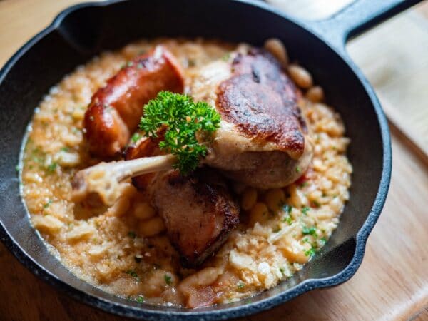 Dans les restaurants, après la viande bovine, la viande de porc, mouton, agneau, volailles doit être étiquetée sur son origine (photo La Petite Musette de Blajan).