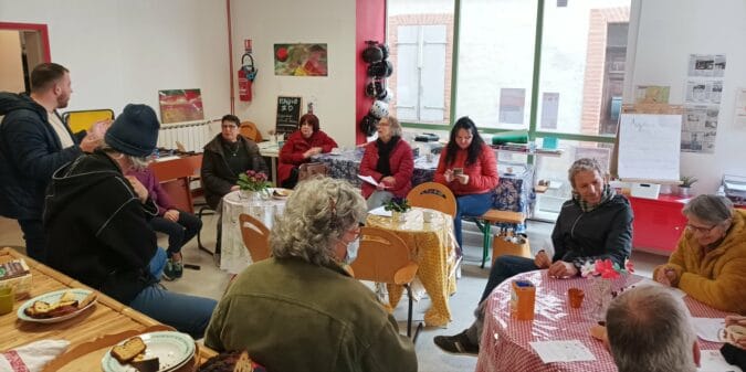 Café participatif première ! le champ des possibles est ouvert à la MJC de l'Isle en Dodon.