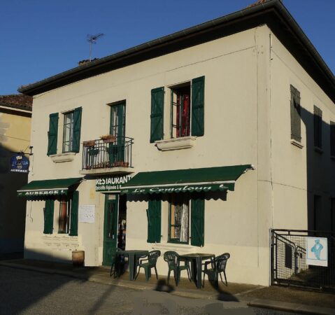 ERRATUM : Les propriétaires de l'auberge Lou Cémaloun à Montmaurin précisent qu'il n'y aura pas de réception le 17 avril.