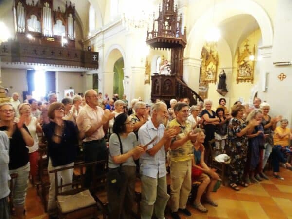 Standing ovation pour le quatuor Comming's, qui a interprété le Stabat Mater de Pergolese, lors du concert caritatif à L'Isle en Dodon le 21 août, au profit des familles Ukrainiennes.