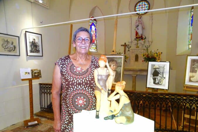 Cinq artistes ont exposé leur oeuvres à la chapelle de Péguilhan-Lunax les 13 et 14 août, à l'inviation de Camell'Arts. En photo Josette Francazal.