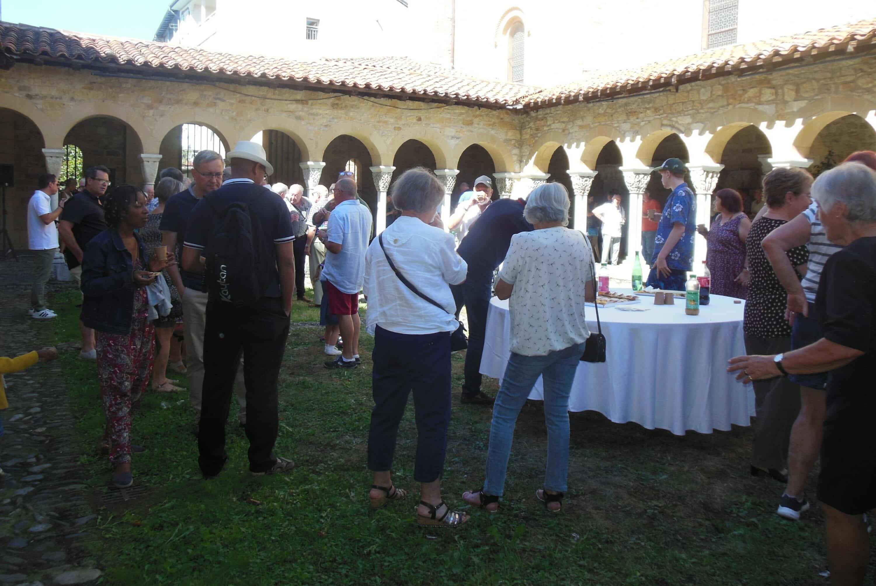 SaintGaudens en fête JeanYves Duclos a reçu les SaintGaudinois au