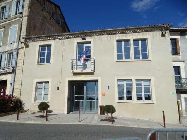 Des économies d'énergie et donc de dépenses publiques ont été réalisées à Aurignac.