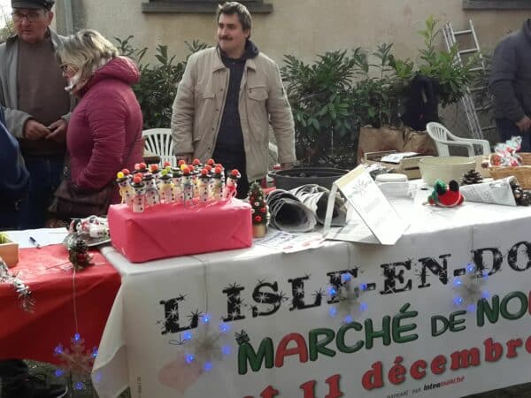 L'association Foires et Marchés de l'Isle en Dodon annonçait à Boulogne son prochain grand marché de noël, à ne pas manquer les 9, 10 et 11 décembre prochains.