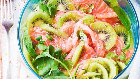 Salade de kiwis et saumon mariné