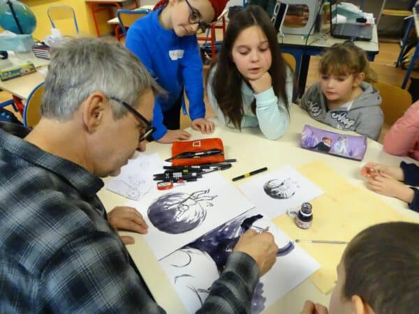 Auteur et illustrateur d'albums pour la jeunesse, Rémi Courgeon est venu animer un atelier à l'école de Ciadoux lundi 16 janvier.