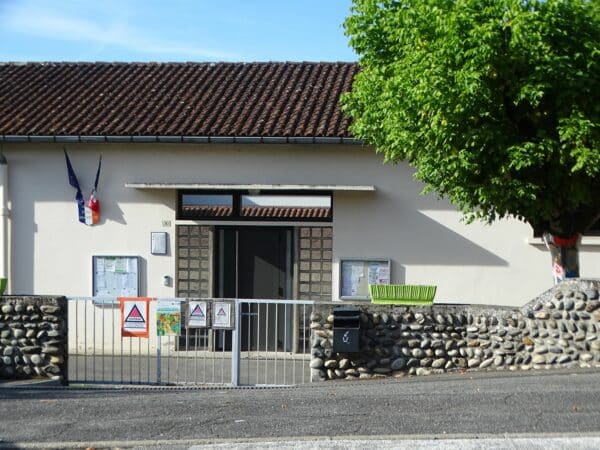 Pour pré-inscrire les enfants à l'école maternelle d'Aurignac, rendez-vous dès à présent à la mairie.