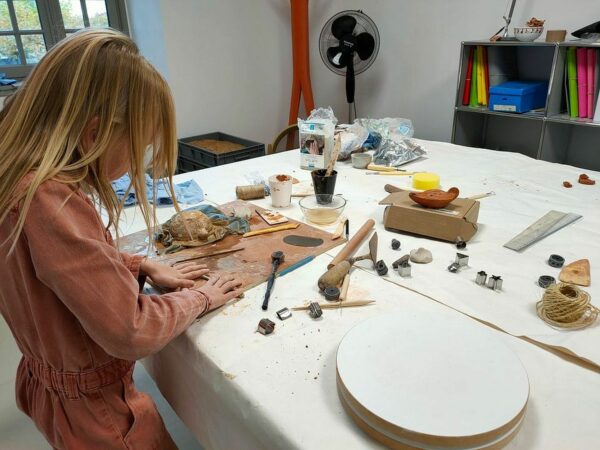 Des ateliers ludiques pour les enfants et les familles au Musée archéologique de Montmaurin pendant les vacances d'hiver.