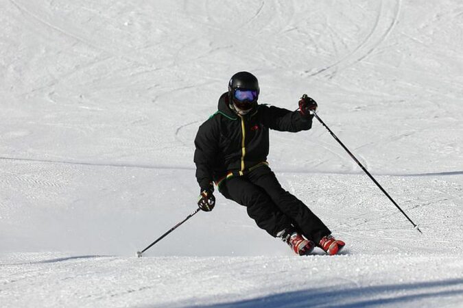 Soirée déguisée sur le thème du ski à Escanecrabe, un forfait ski à gagner pour le meilleur déguisement.