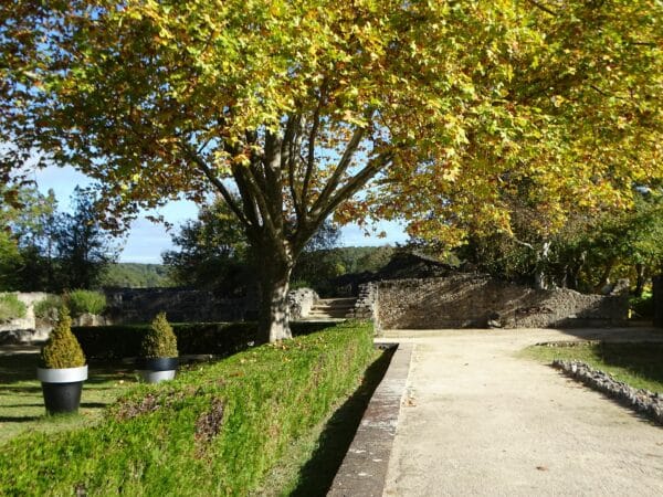 Pour frissonner dans la nuit, une visite nocturne de la villa gallo romaine de Montmaurin est organisée le 29 avril.