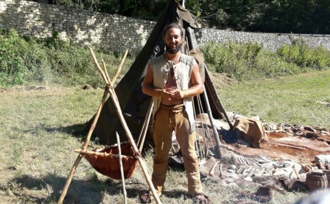Pour apprendre les techniques de chasse préhistorique, rendez-vous samedi et dimanche au musée de l'Aurignacien.