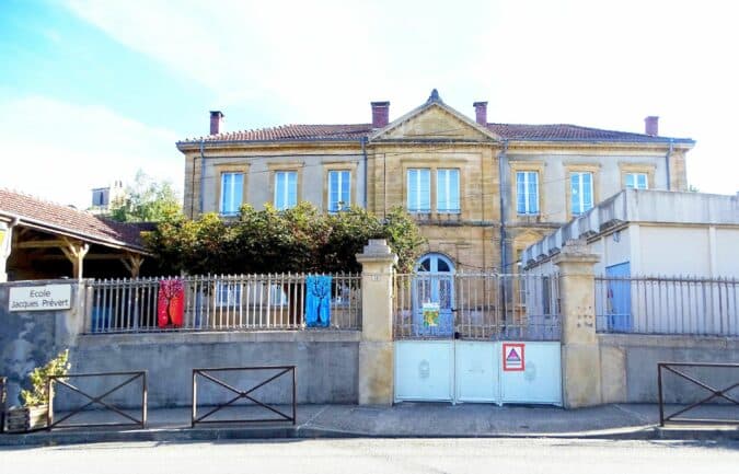 parmi les travaux et aménagements à Aurignac, l'école Jacques Prévert a bénéficié de petites rénovations.