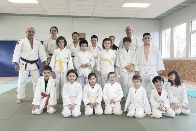 Goûter de Noël et remise des ceintures au judo club de Boulogne.