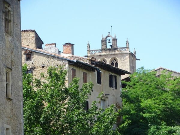 Aurignac, une commune préoccupée de l'environnement et de la place du végétal au sein de la cité.
