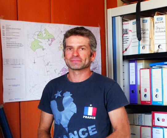 Julien Lacroix, polycultivateur en bio et maire de Saman, analyse la situation actuelle du monde agricole.